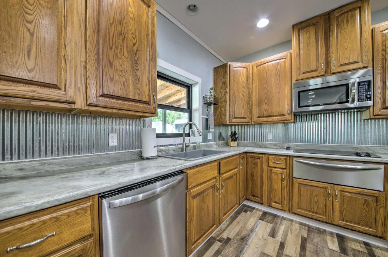 Peaceful Guest Home With Patio On 152-Acre Farm Berger Exterior photo