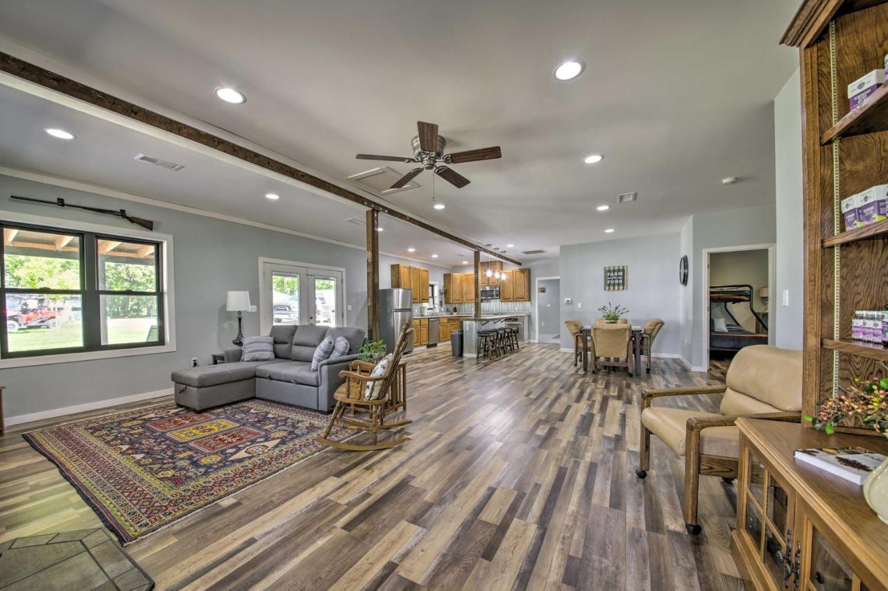 Peaceful Guest Home With Patio On 152-Acre Farm Berger Exterior photo