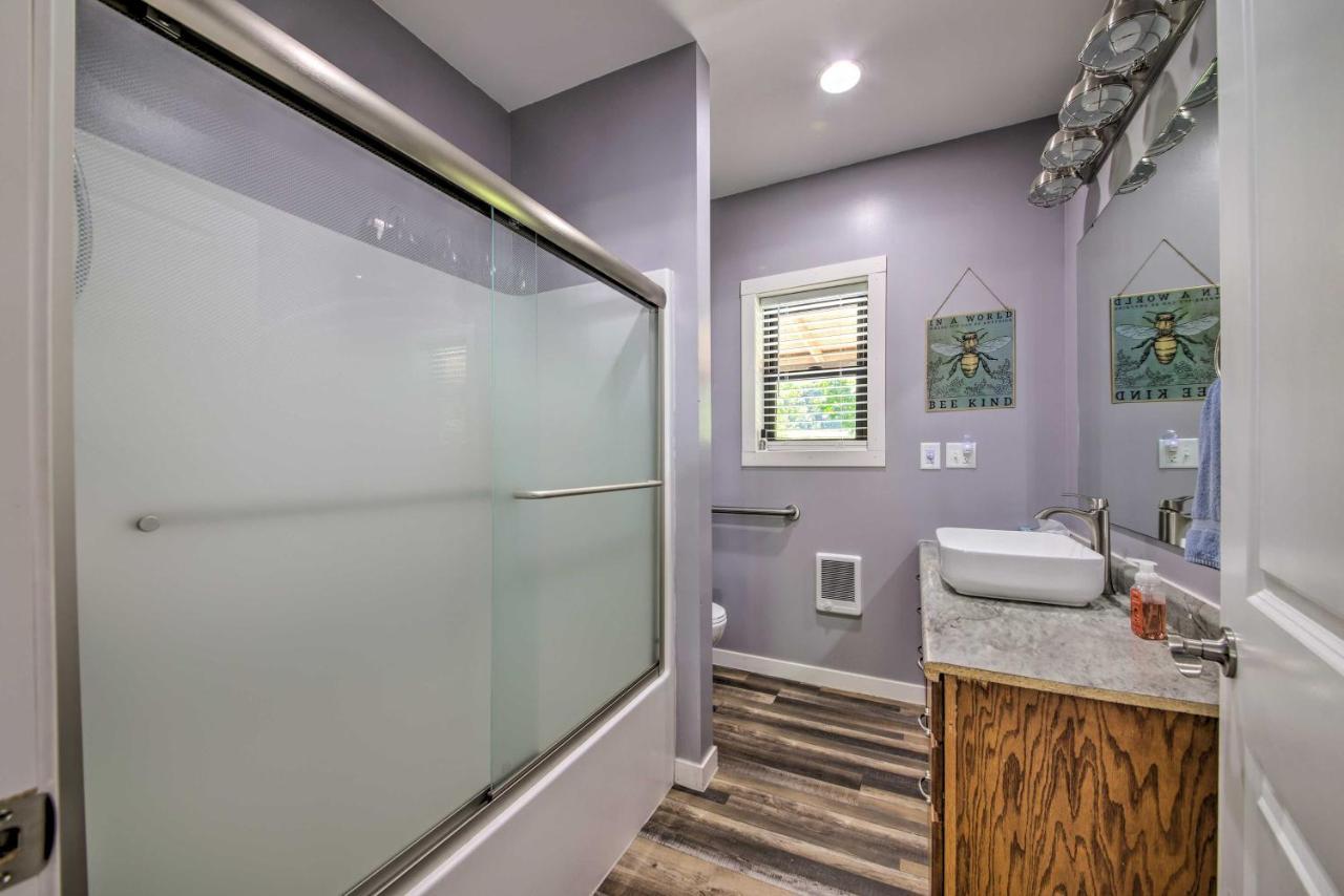 Peaceful Guest Home With Patio On 152-Acre Farm Berger Exterior photo